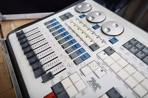 Avolites Quartz Console