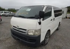 Toyota HiAce 2008 White