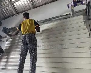 Automatic Lifting Garage Doors