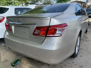 Lexus ES 350 2012 Gold