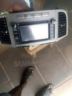 Toyota Venza 2013 Radio Output