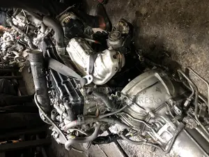 Toyota Hummer Bus Engine 2tr 2008/2010 Model Japanese Used