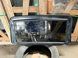 Toyota Highlander 2015 Pano Roof Glass Available