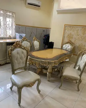 Beautiful Quality 6 Seaters Foreign Royal Dining Set