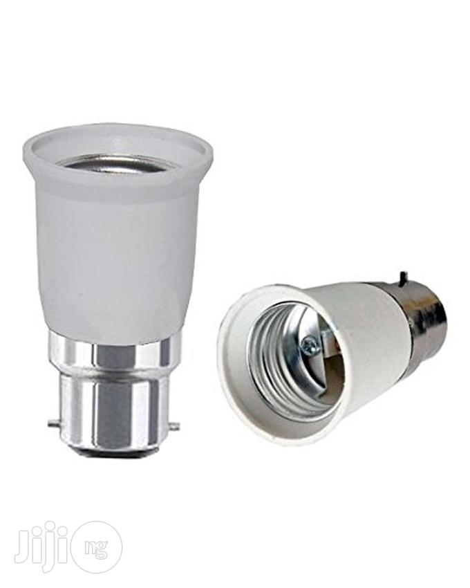 4 PCS Light Bulb Converter: B22 Adapter to E27 Light Bulb