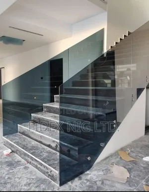 Frameless Glass Staircase