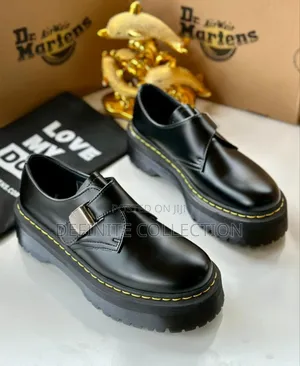 DR MARTENS Luxury High Sole Shoe