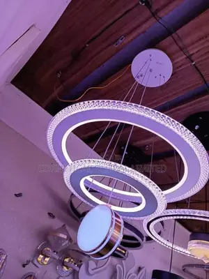 Quality Modern Luxury Three Drop Ring Pendant Light