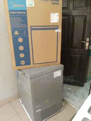 Interior Design 150L Midea Chest Freezer -Hs-186cn