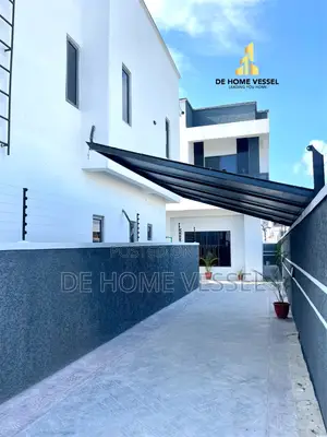 4bdrm Duplex in Ikota for sale