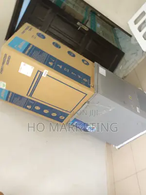 Midea Hs-186cn 150L Chest Freezer With Key Lock