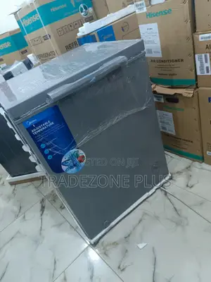 COOLEST CHOICE Midea Chest Freezer HS 186CN 150lts