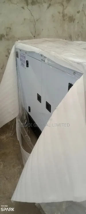 20kva Perkins Soundproof Generators 100% Copper Coil