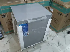 Heavy-Duty Midea Chest Freezer 150L(Hs 186cn)