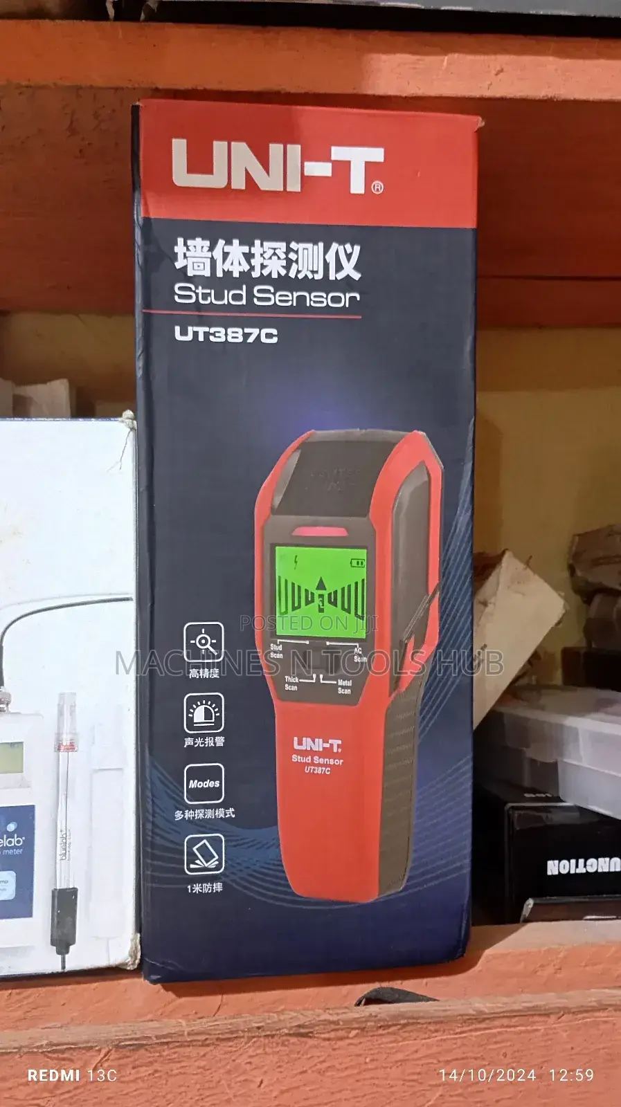 UT387C Stud Sensor / Wall Scanner