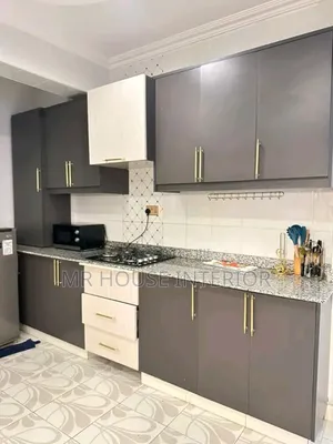 HDF Plywood Wooden Kitchen Cabinet and Marble.