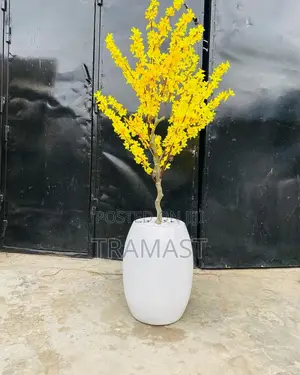 Artificial Frimrose Tree Potted With Classic Fiberglass Vase