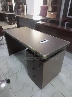 Office Classic Desk