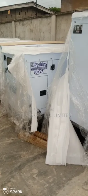 30kva Perkins Soundproof Diesel Generator 100% Copper Coil
