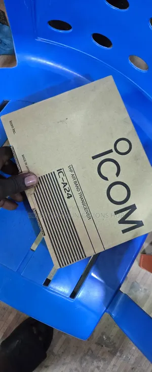 Icom A24 VHF Airband Radio