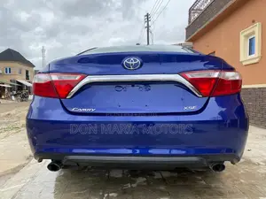 Toyota Camry 2016 Blue