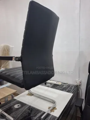 Visitor Executive Chair - Black
