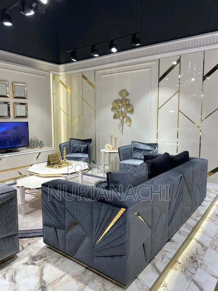Home Interior Decorator