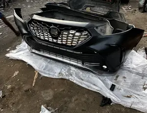 Complete Front Bumper Toyota Highlander 2022 SE