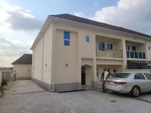 4bdrm Duplex in Admiralty Estate, Asokoro for rent