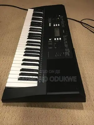 YAMAHA Keyboard Piano PSR-E373