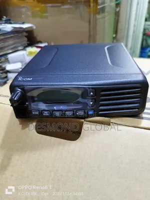 Icom Ic -A120 VHF Air Band Transceiver