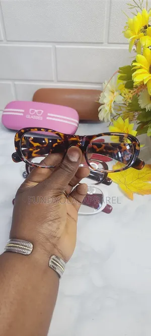 Extra Clear Eyeglasses/Frame