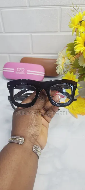 Thick Frame Extra Clear Eyeglass