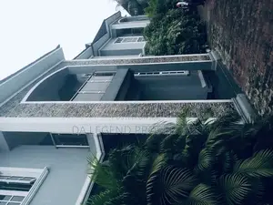 8bdrm Duplex in Port-Harcourt for sale
