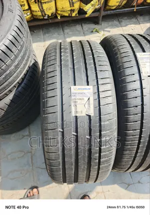 275/50r21 Michelin Tire