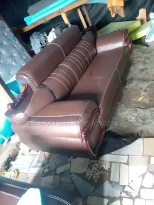 High Quality Leather Sofa 7 Seaters.