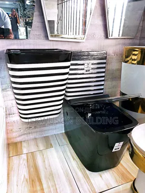 Luxury Black and White Wc Set