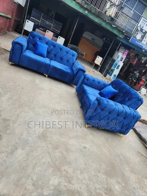 Blue Coloured Set of 5 Seaters Chair.