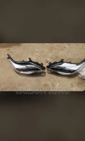 2 Pieces Headlight Toyota Avalon 2014-2019