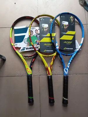Babolat Aero Tennis Racket