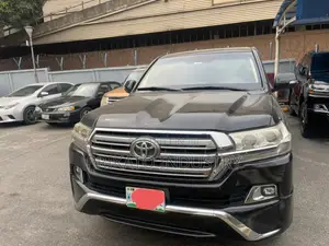 Toyota Land Cruiser for Hire and Drop Off Services