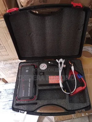 Car Battery Jumpstarter With Tyre Pump