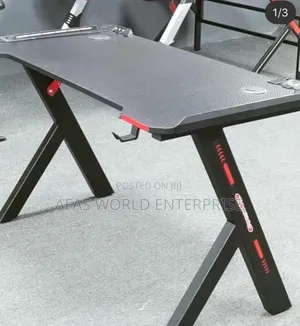 Executive Game Table for Office Use