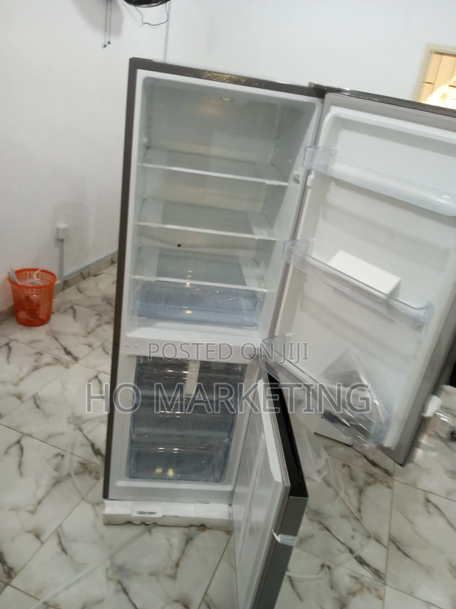 Hisense 255L Bottom Freezer Double Door Refrigerator