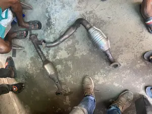 Center Catalyst for Toyota Prado 2020 and 4runna 2020