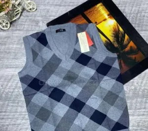 Quality Sleeveless Cardigan