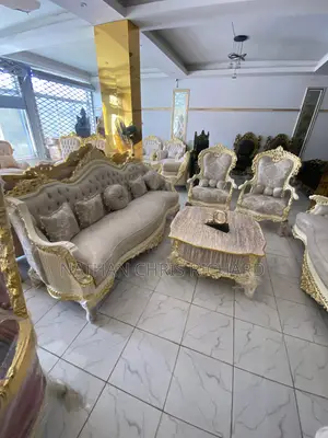 Quality Sitting Room Sofa