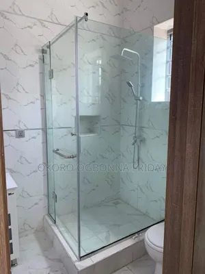 Frankfurt Shower Cubicle