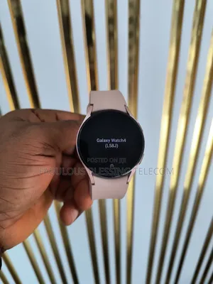 Samsung Galaxy Watch 4 (L58J)