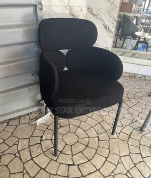 Quality Executive Imported Chair for Restaurant Dinning Pupo